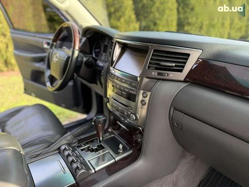 Lexus LX 2010 - фото 29