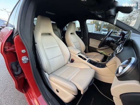 Mercedes-Benz CLA-Класс 2018 - фото 13