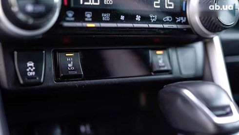 Toyota RAV4 2019 - фото 25