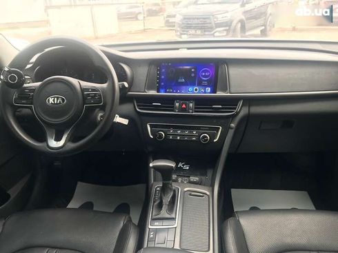 Kia K5 2017 - фото 6