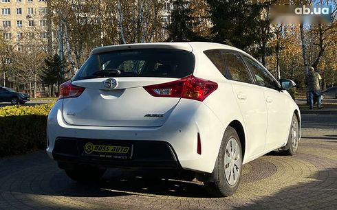 Toyota Auris 2014 - фото 7