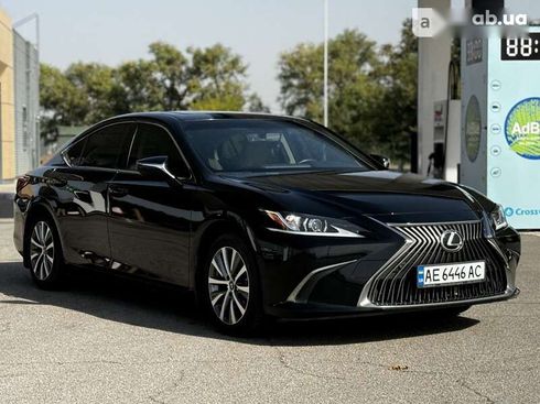 Lexus ES 2019 - фото 17