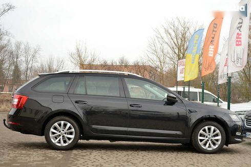 Skoda Octavia 2018 - фото 22