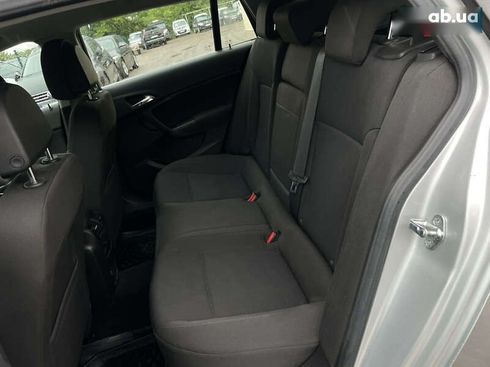 Opel Insignia 2010 - фото 28
