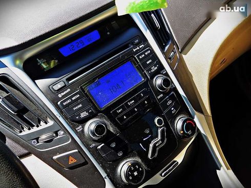 Hyundai Sonata 2011 - фото 10