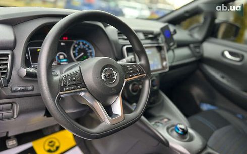 Nissan Leaf 2021 - фото 17