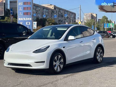 Tesla Model Y 2022 - фото 8