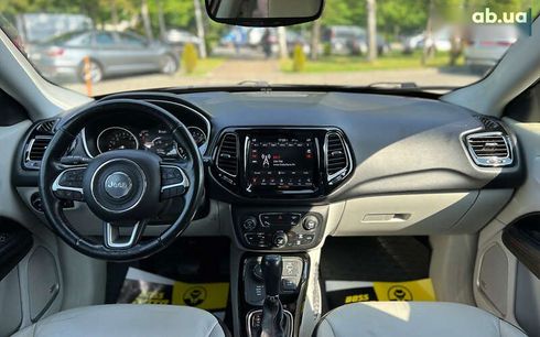 Jeep Compass 2017 - фото 14
