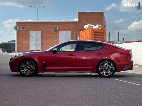 Kia Stinger 2017 - фото 13