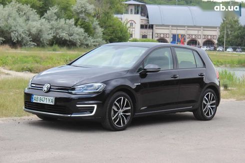 Volkswagen e-Golf 2020 - фото 3