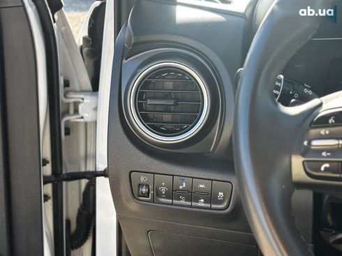 Hyundai Kona 2021 - фото 26