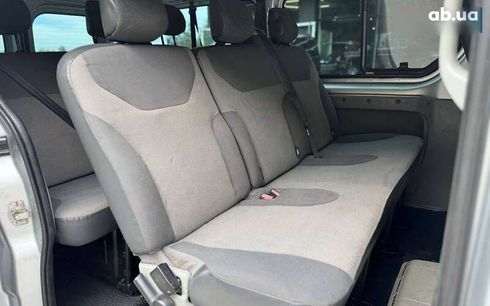 Renault Trafic 2012 - фото 15