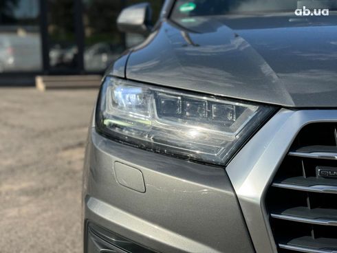 Audi Q7 2017 серый - фото 5