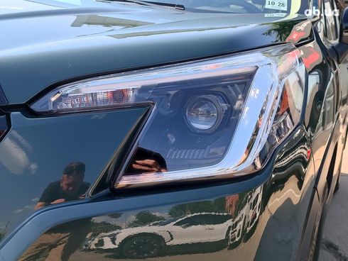 Subaru Forester 2023 зеленый - фото 6