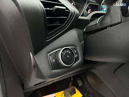 Ford Escape 2015 - фото 15