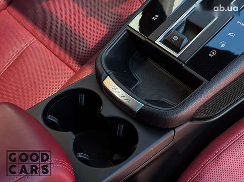 Porsche Macan 2022 - фото 19