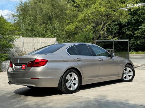 BMW 5 серия 2012 бежевый - фото 8