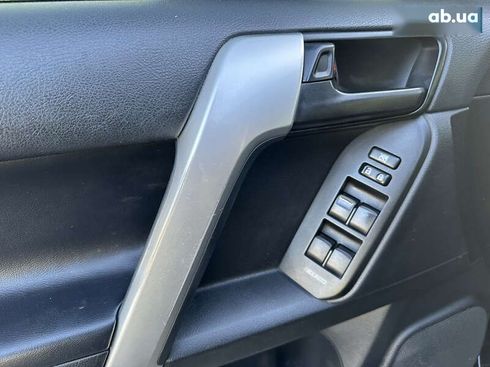 Toyota Land Cruiser Prado 2019 - фото 7