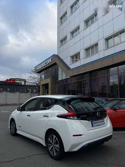 Nissan Leaf 2019 - фото 11