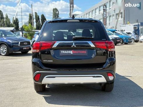 Mitsubishi Outlander 2020 - фото 8