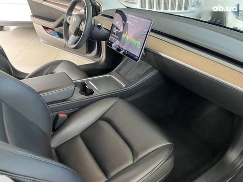 Tesla Model 3 2022 - фото 19