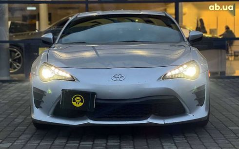 Toyota GT 86 2018 - фото 2