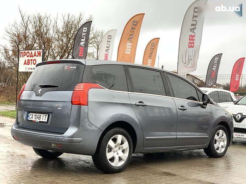 Peugeot 5008 2011 - фото 13