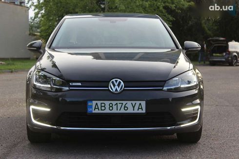 Volkswagen e-Golf 2020 - фото 4