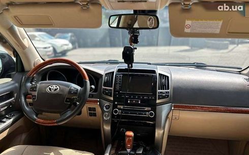 Toyota Land Cruiser 2012 - фото 11