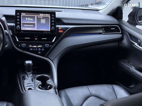 Toyota Camry 2022 - фото 27
