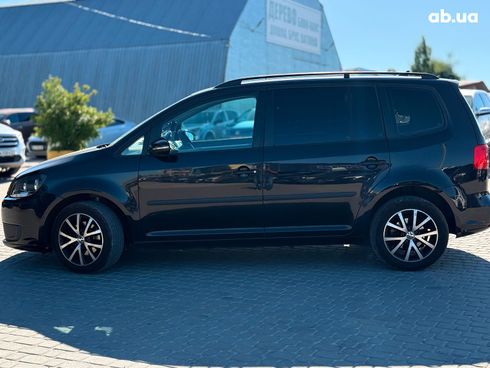 Volkswagen Touran 2015 черный - фото 4