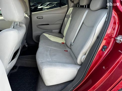 Nissan Leaf 2012 красный - фото 28
