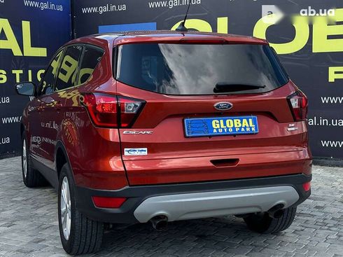 Ford Escape 2019 - фото 18