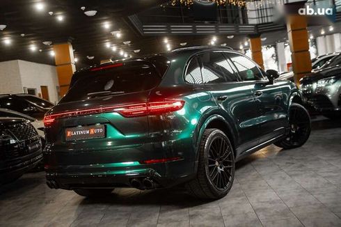 Porsche Cayenne 2019 - фото 30