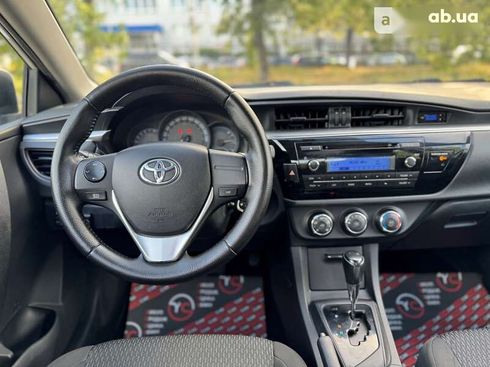 Toyota Corolla 2015 - фото 25