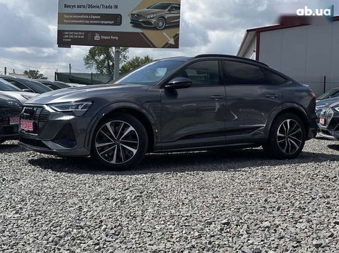Audi e-tron S 2021 - фото 9