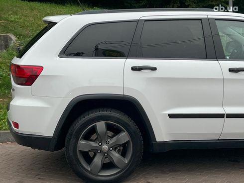 Jeep Grand Cherokee 2012 белый - фото 22