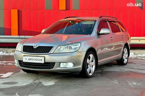 Skoda Octavia 2010 - фото 4