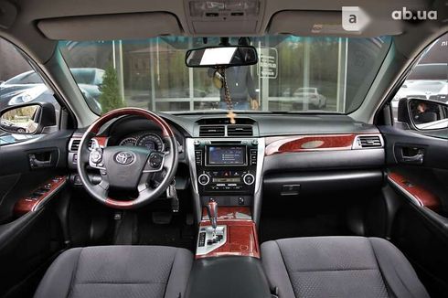 Toyota Camry 2012 - фото 10