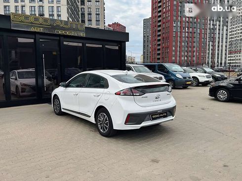 Hyundai IONIQ Electric 2021 - фото 5