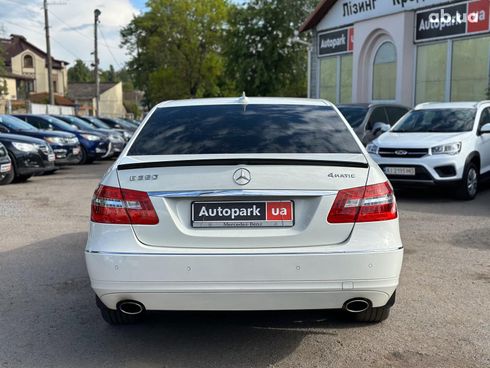 Mercedes-Benz E-Класс 2011 белый - фото 6