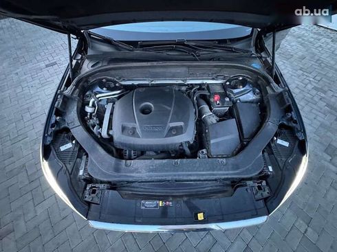 Volvo XC60 2018 - фото 19