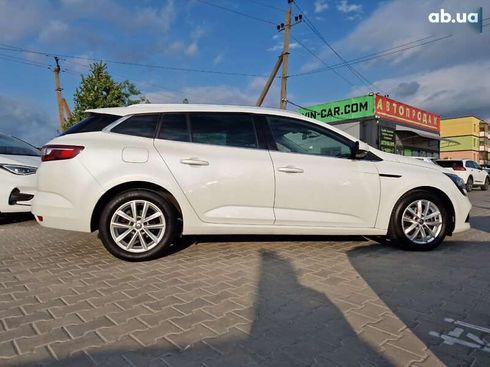 Renault Megane 2017 - фото 7