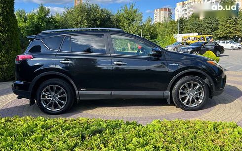Toyota RAV4 2017 - фото 8