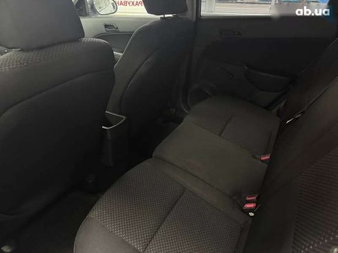 Hyundai i30 2009 - фото 22