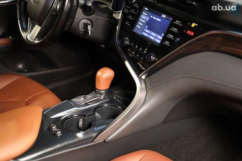 Toyota Camry 2017 - фото 30