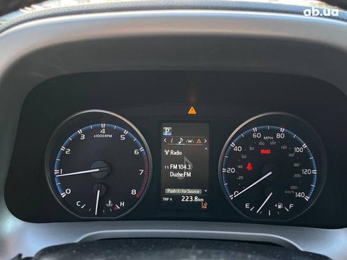Toyota RAV4 2016 черный - фото 19