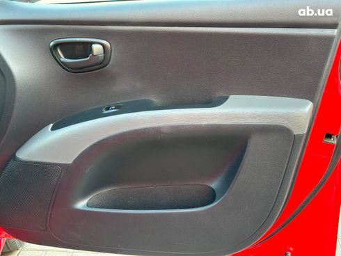 Hyundai i10 2009 красный - фото 18
