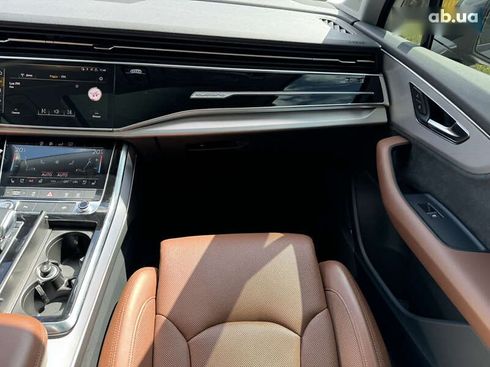 Audi Q7 2020 - фото 25