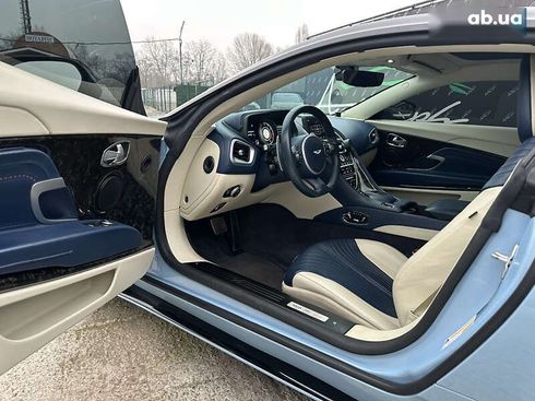 Aston Martin DB11 2016 - фото 6